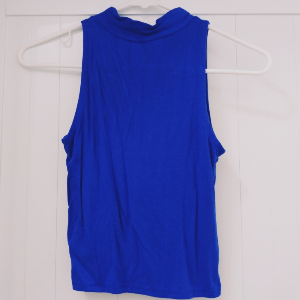 Cute blue stretch midlength top w mock turtleneck